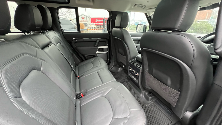 Land Rover Defender 2.0 P400e XS Edition 110 5dr Auto Estate